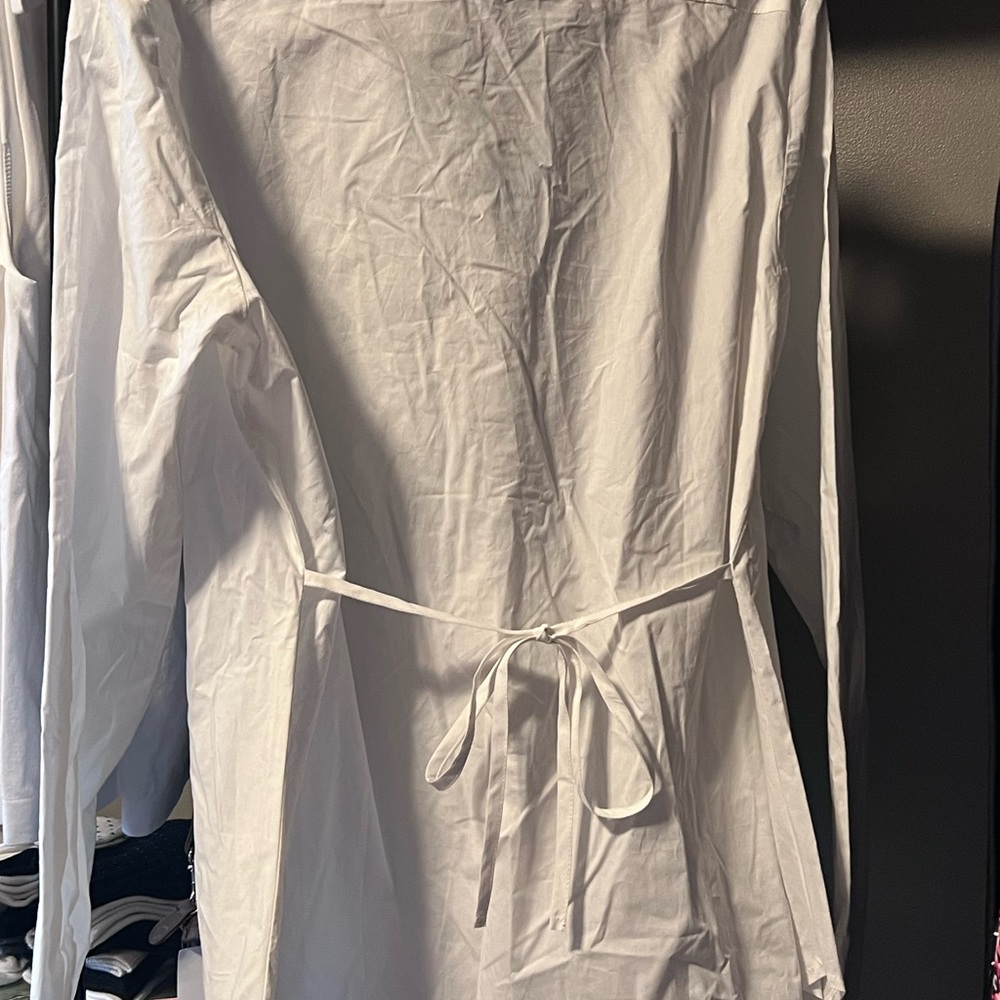 Elegant White Women's Button Down Shirt - Picture 3 of 5